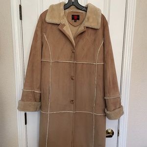 faux shearling , coat, tan, size medium (D)